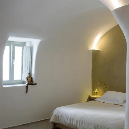 Oia Treasures Art Suites Buitenkant foto