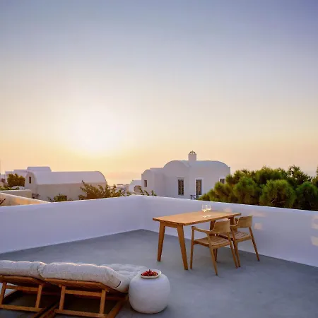 Oia Treasures Art Suites Buitenkant foto