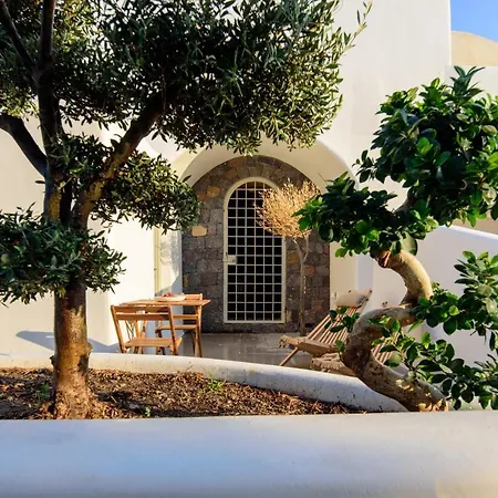 Oia Treasures Art Suites Buitenkant foto