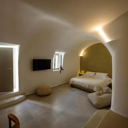 Oia Treasures Art Suites Buitenkant foto