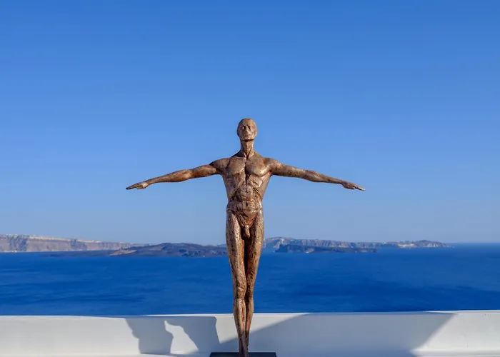Oia Treasures Art Suites